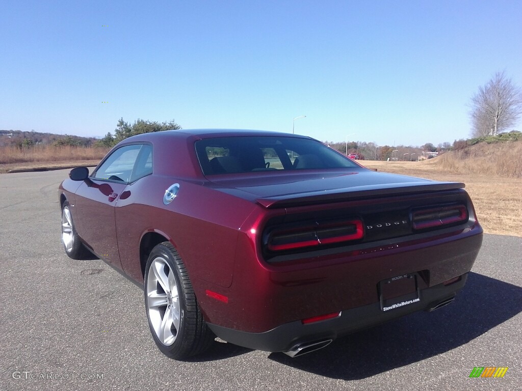 2017 Challenger R/T - Octane Red / Black photo #8