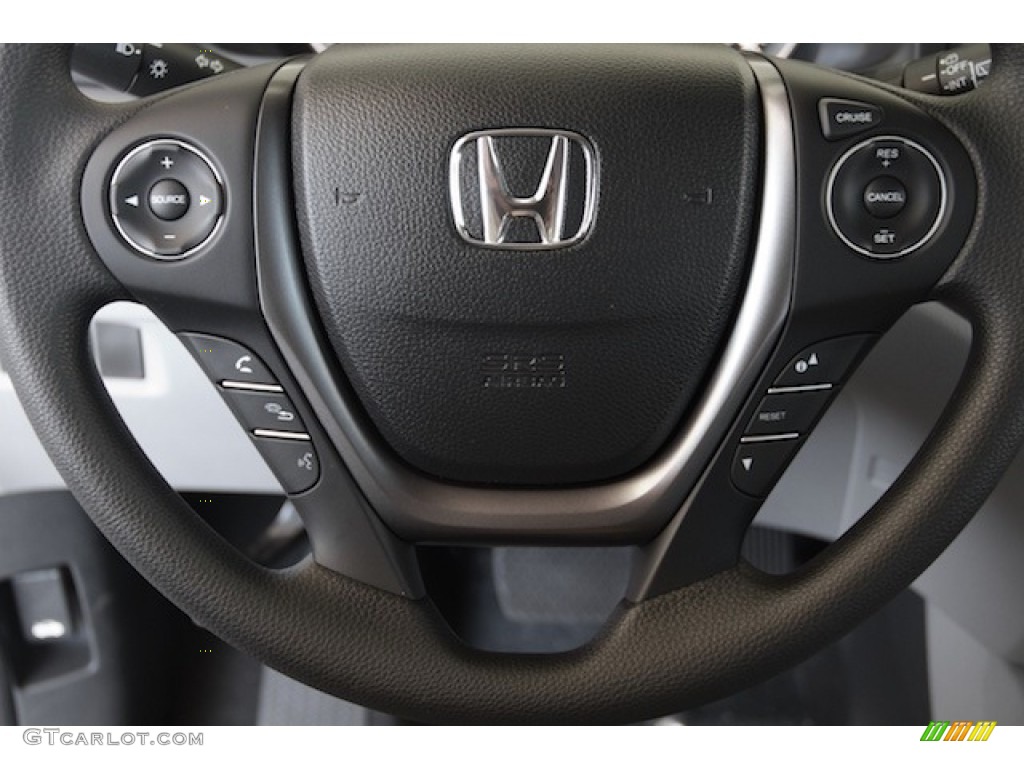 2017 Honda Pilot LX AWD Steering Wheel Photos