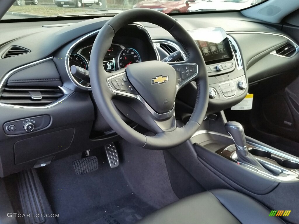 2017 Chevrolet Malibu Premier Dashboard Photos