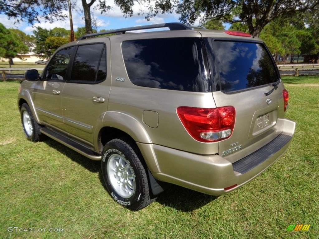 2005 Sequoia SR5 4WD - Desert Sand Mica / Taupe photo #5