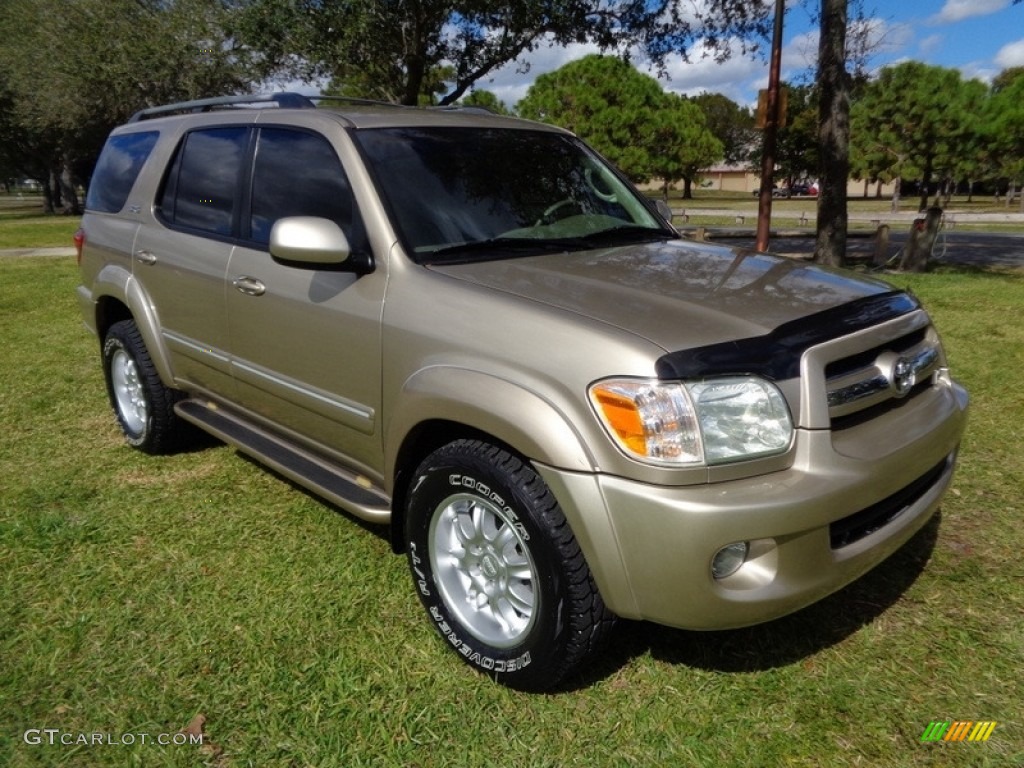 2005 Sequoia SR5 4WD - Desert Sand Mica / Taupe photo #13