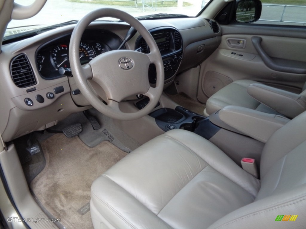 2005 Sequoia SR5 4WD - Desert Sand Mica / Taupe photo #16