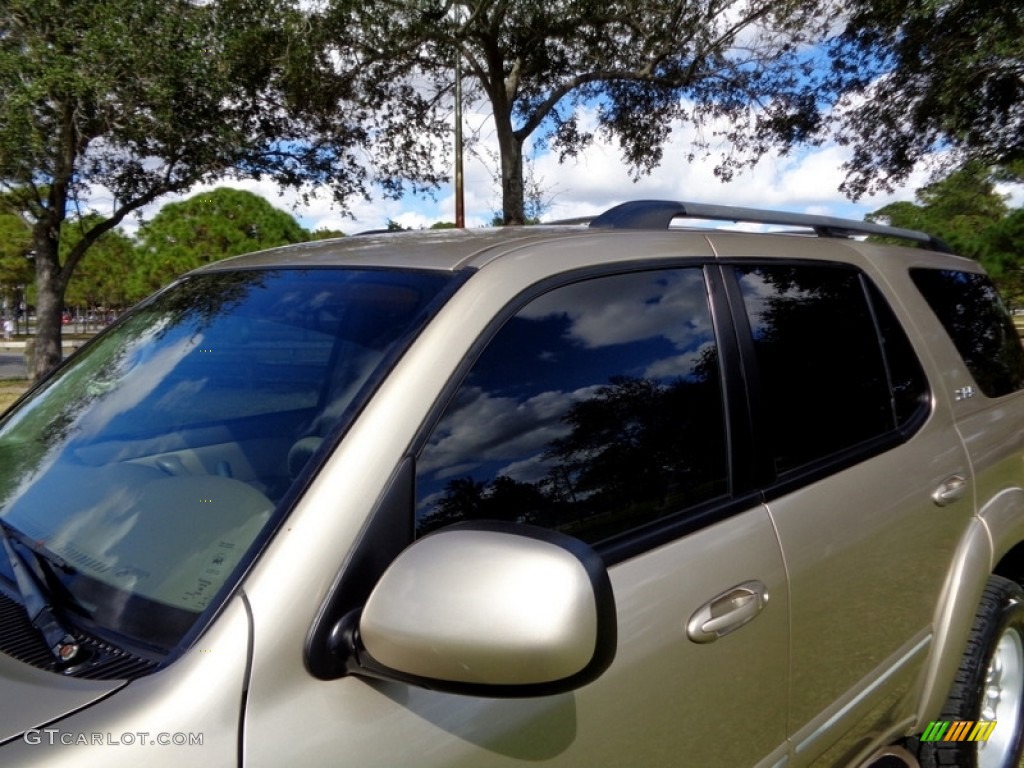 2005 Sequoia SR5 4WD - Desert Sand Mica / Taupe photo #34