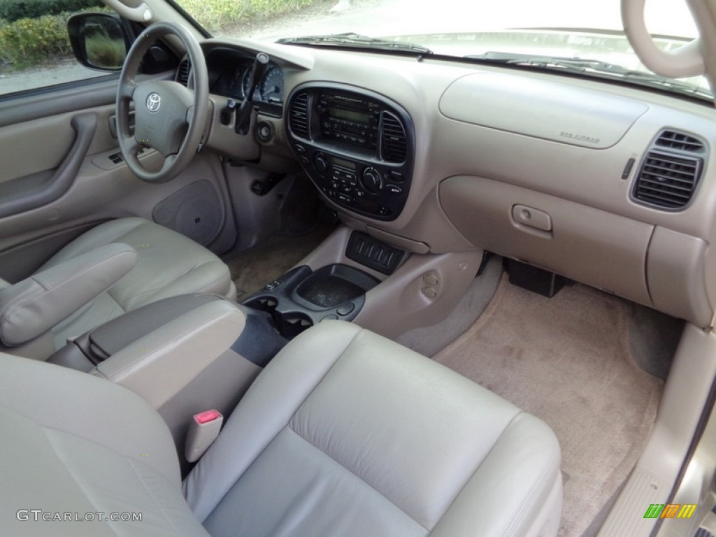 2005 Sequoia SR5 4WD - Desert Sand Mica / Taupe photo #35