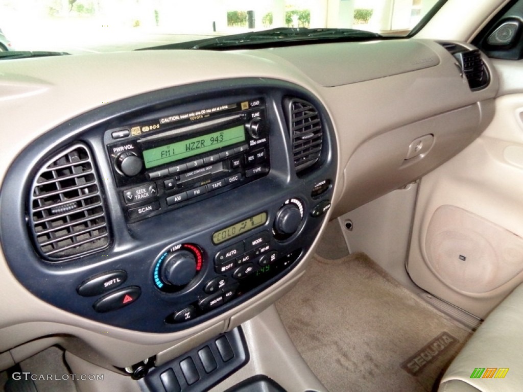 2005 Sequoia SR5 4WD - Desert Sand Mica / Taupe photo #49