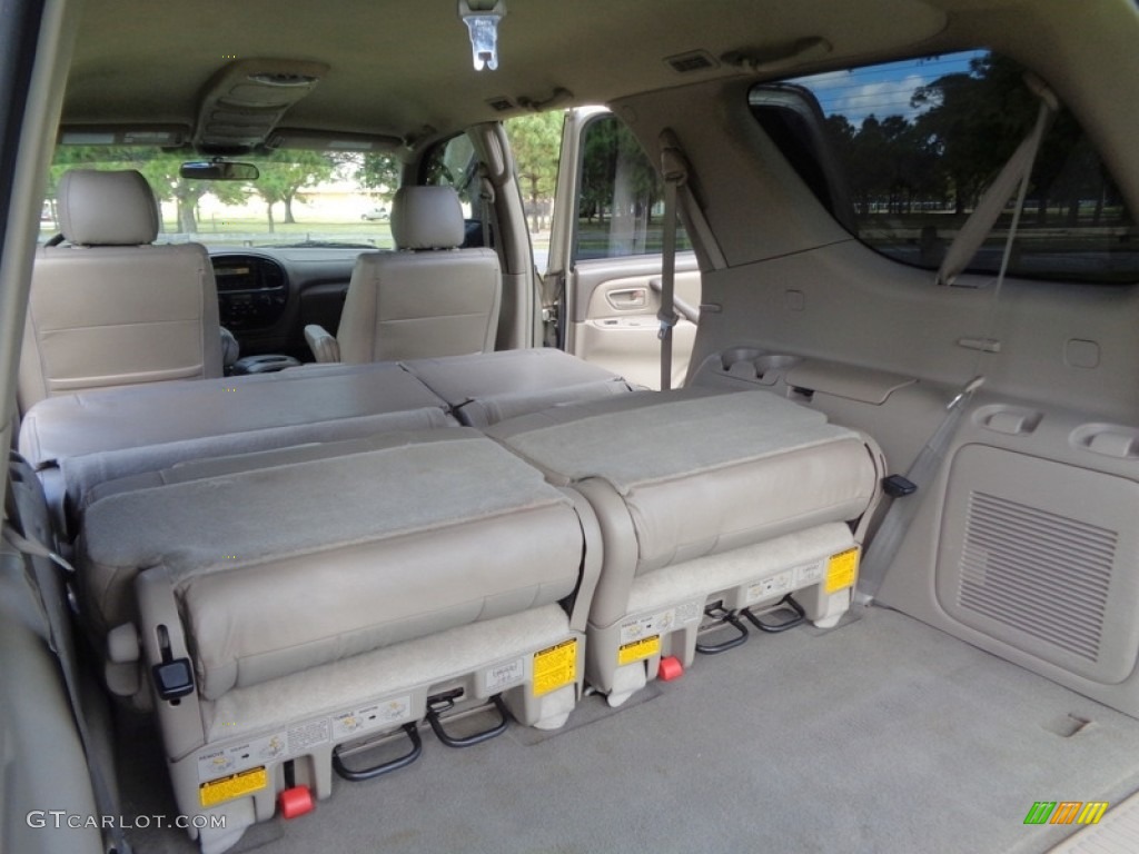 2005 Sequoia SR5 4WD - Desert Sand Mica / Taupe photo #52