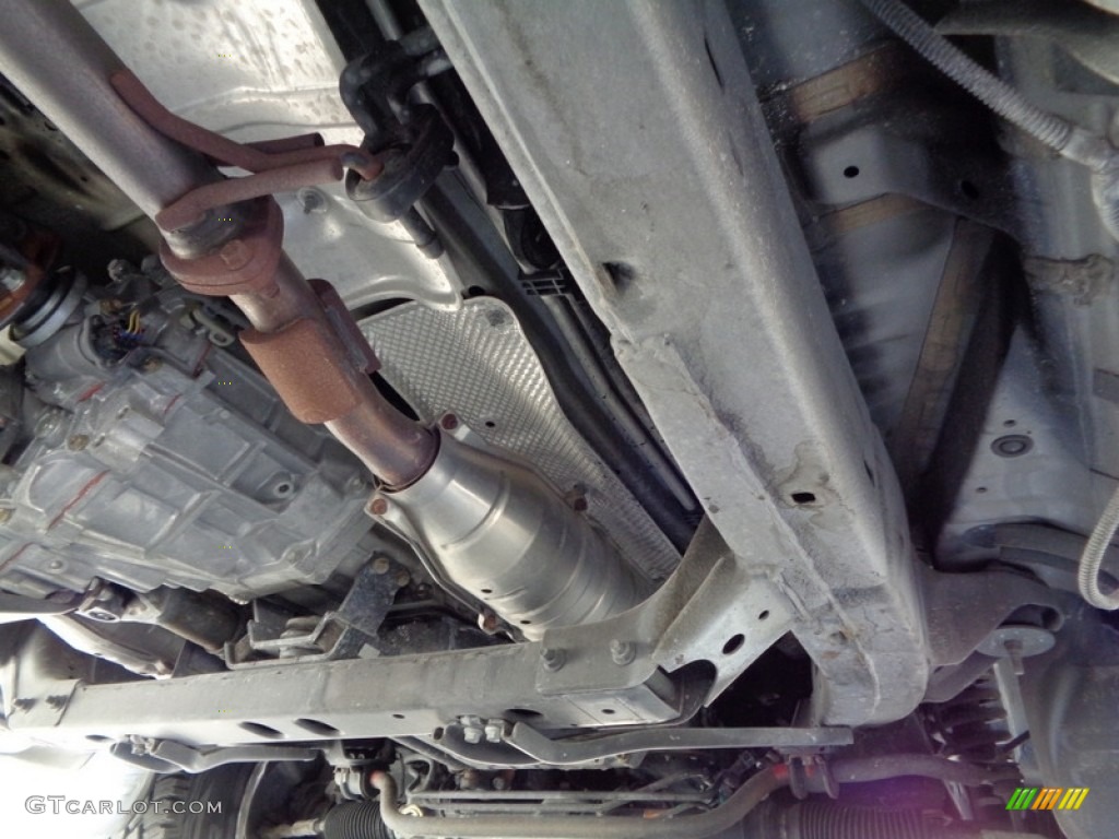 2005 Sequoia SR5 4WD - Desert Sand Mica / Taupe photo #83