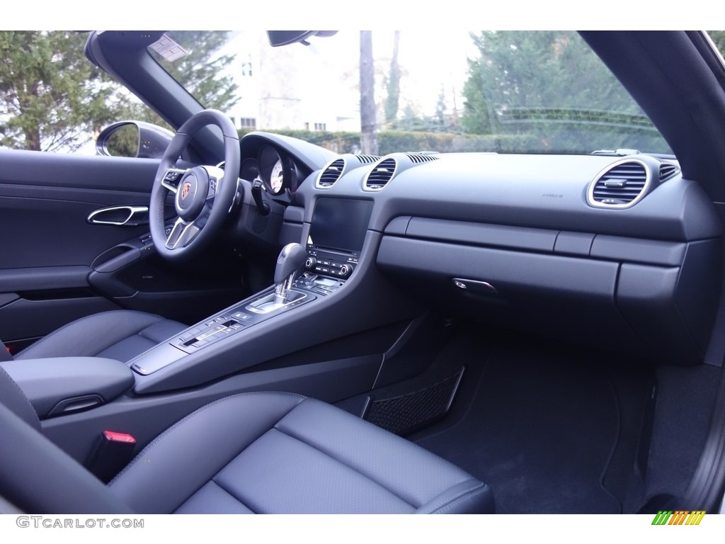 2017 Porsche 718 Boxster Standard 718 Boxster Model Black Dashboard Photo #117227707