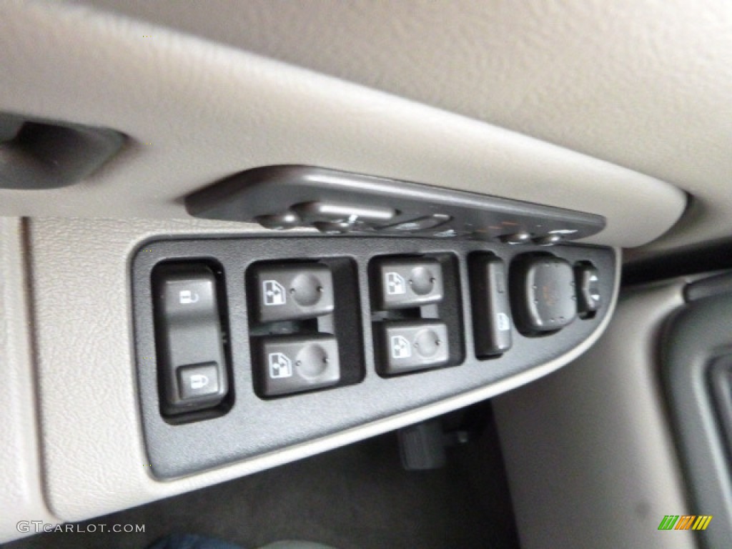 2005 Yukon SLT 4x4 - Onyx Black / Pewter/Dark Pewter photo #26