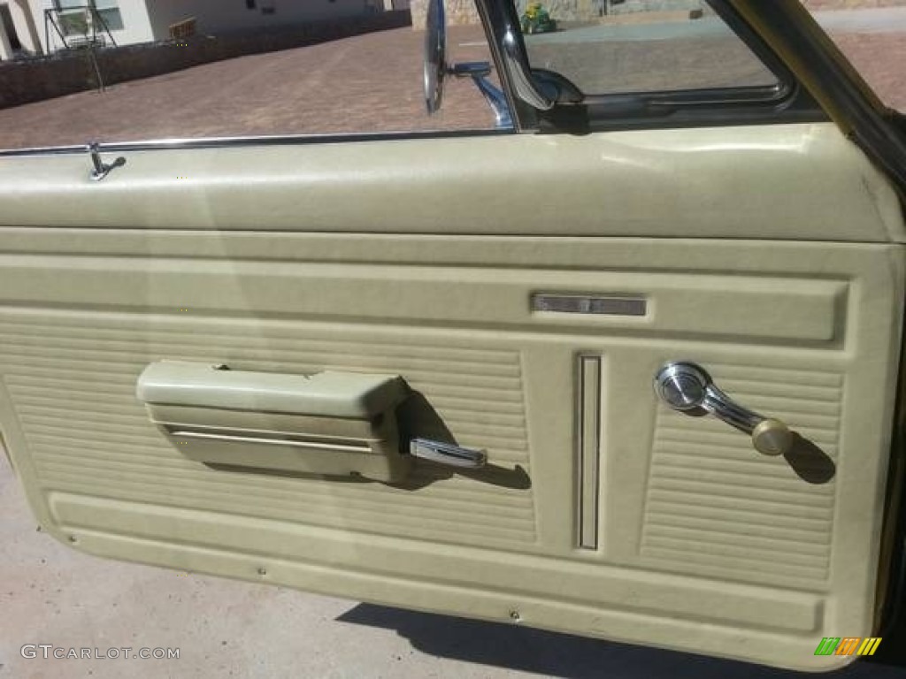1972 Chevrolet Nova Standard Nova Model White Door Panel Photo #117229333