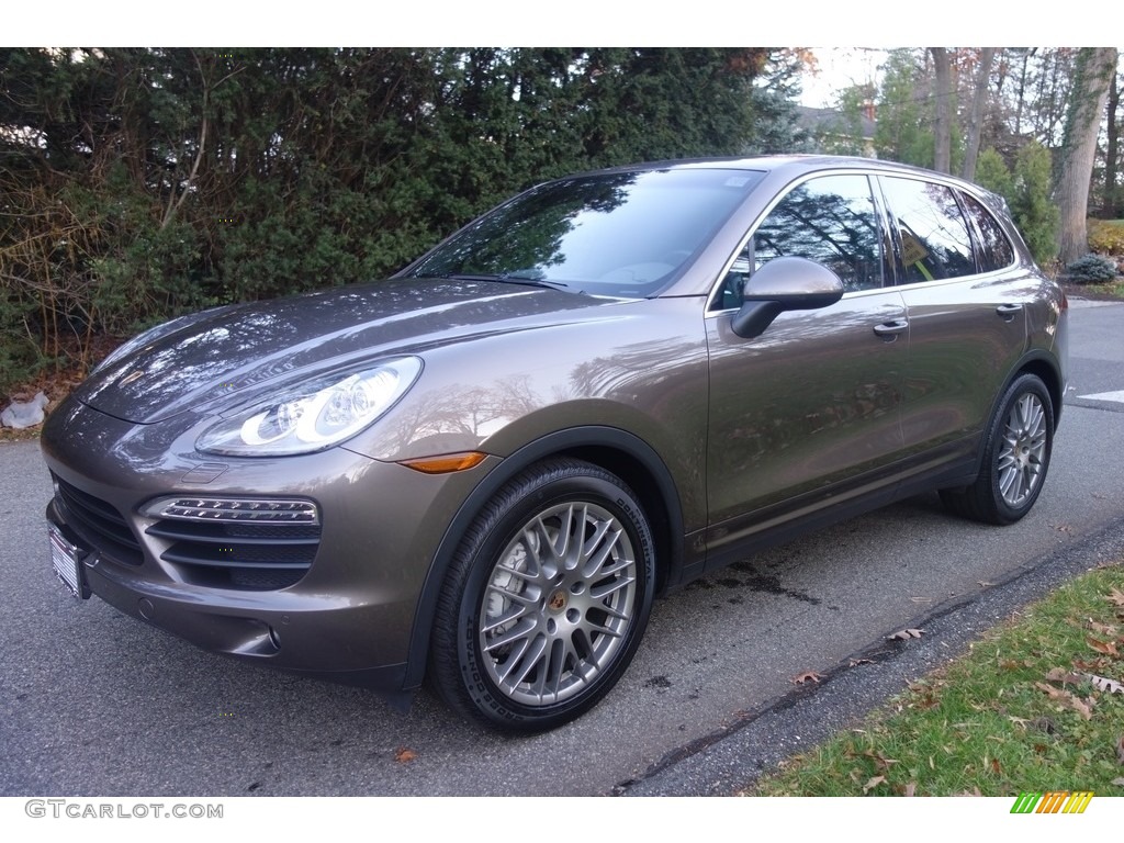 2014 Porsche Cayenne S Exterior Photos