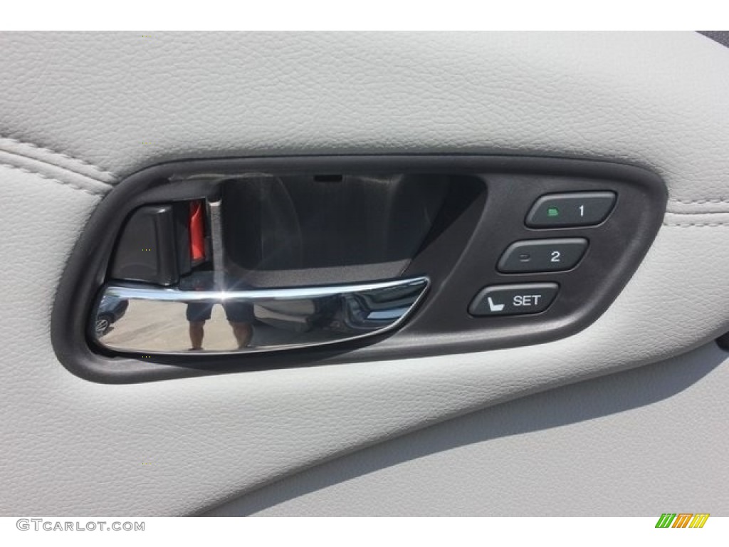 2017 Acura RDX Advance AWD Controls Photo #117234514