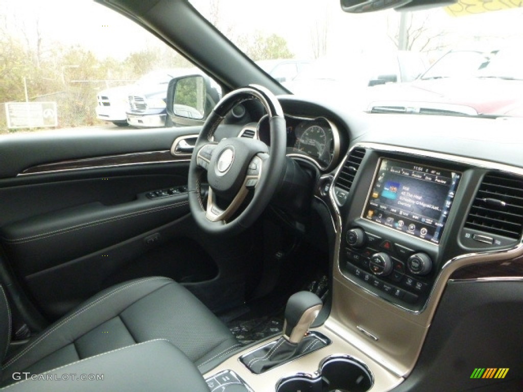 2017 Grand Cherokee Overland 4x4 - True Blue Pearl / Black photo #10