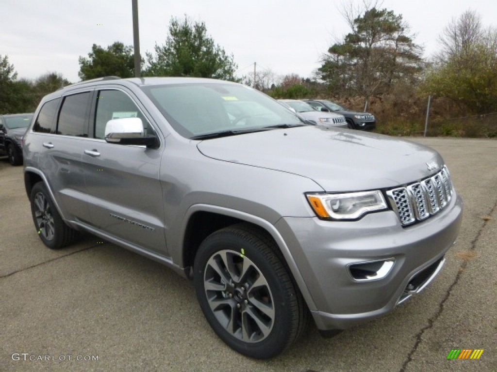 2017 Grand Cherokee Overland 4x4 - True Blue Pearl / Black photo #11