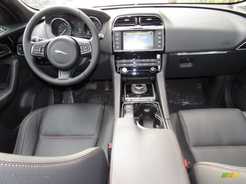 2017 Jaguar F-PACE 35t AWD Prestige Jet Dashboard Photo #117236641
