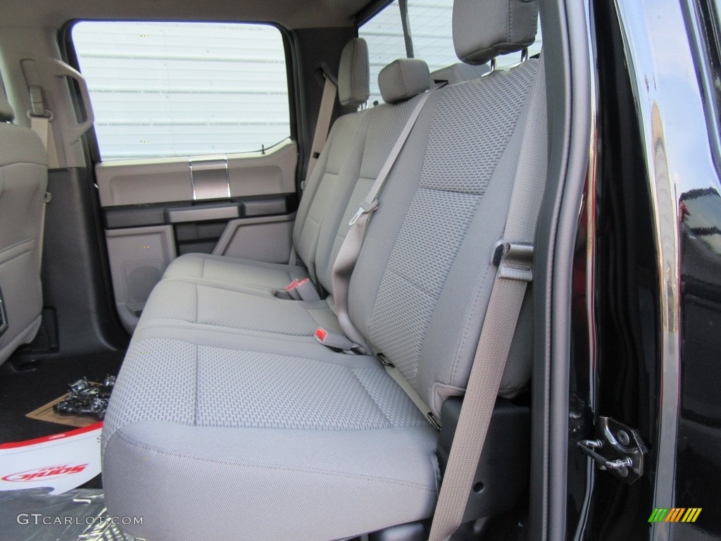 Earth Gray Interior 2017 Ford F150 XLT SuperCrew 4x4 Photo #117249133