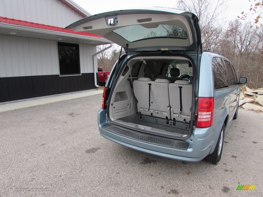 2010 Town & Country Touring - Clearwater Blue Pearl / Medium Slate Gray/Light Shale photo #15