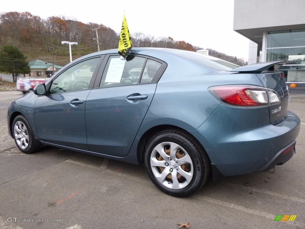 2011 MAZDA3 i Sport 4 Door - Gunmetal Blue Mica / Black photo #3
