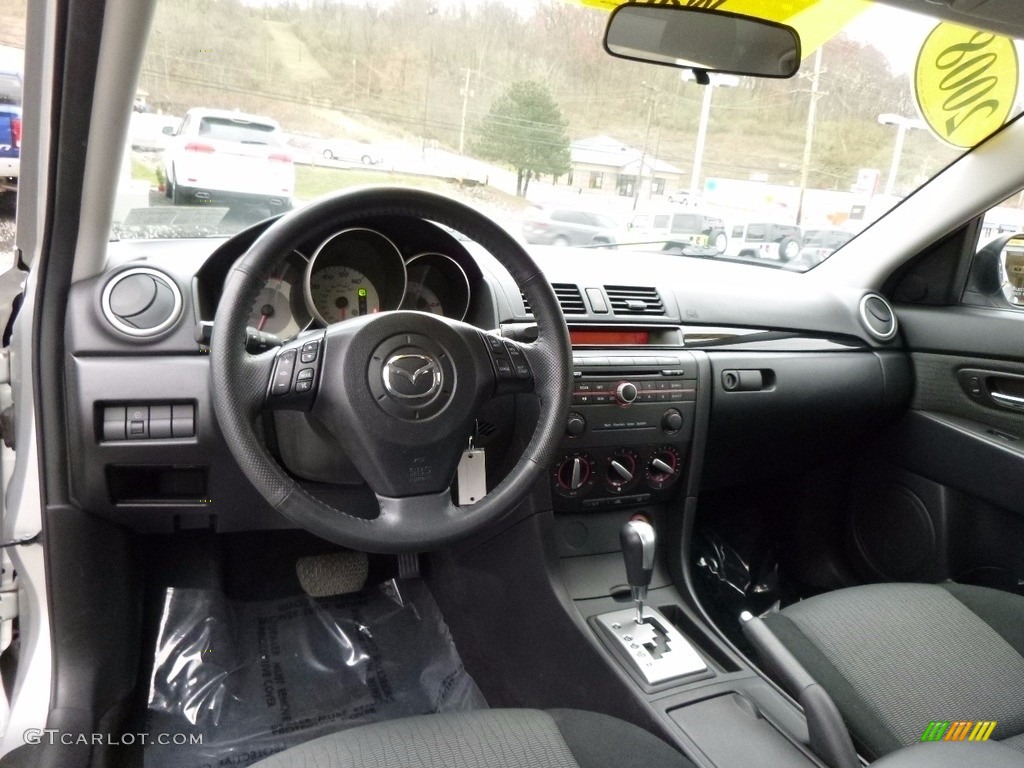2008 MAZDA3 i Sport Sedan - Sunlight Silver Metallic / Black photo #13