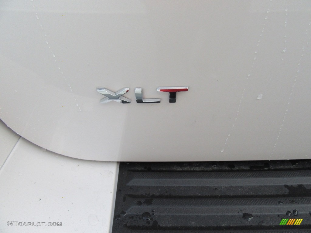 2017 Ford Expedition EL XLT Marks and Logos Photo #117256873
