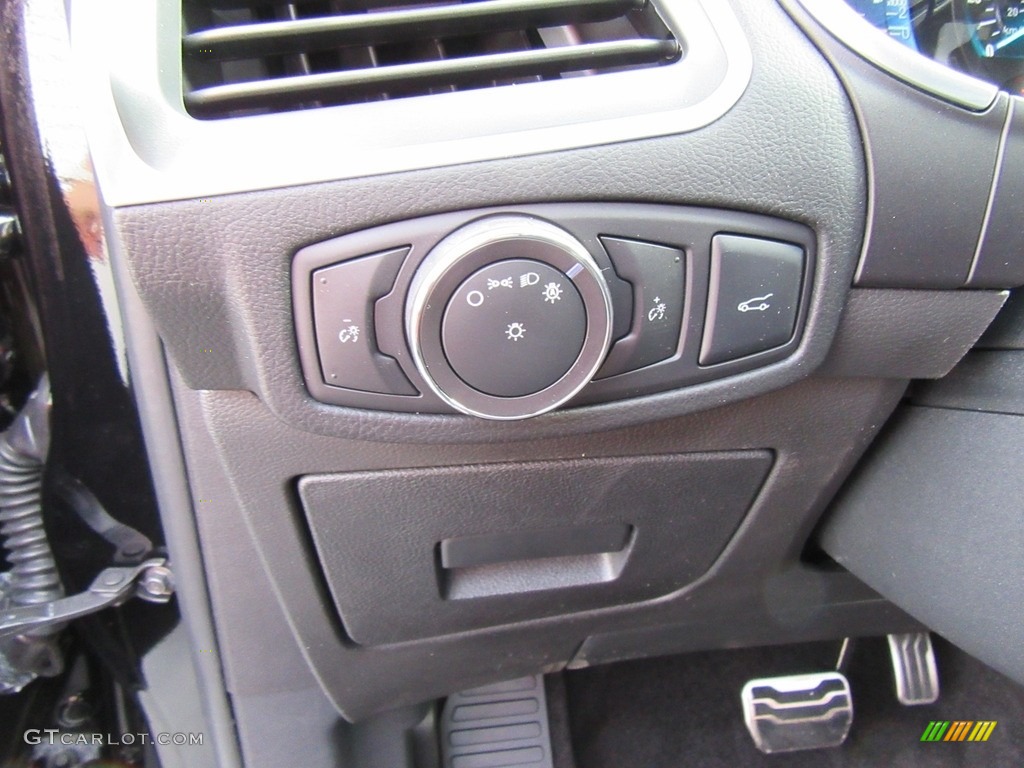 2017 Ford Edge Sport AWD Controls Photo #117258292