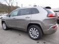  2017 Cherokee Overland 4x4 Light Brownstone Pearl