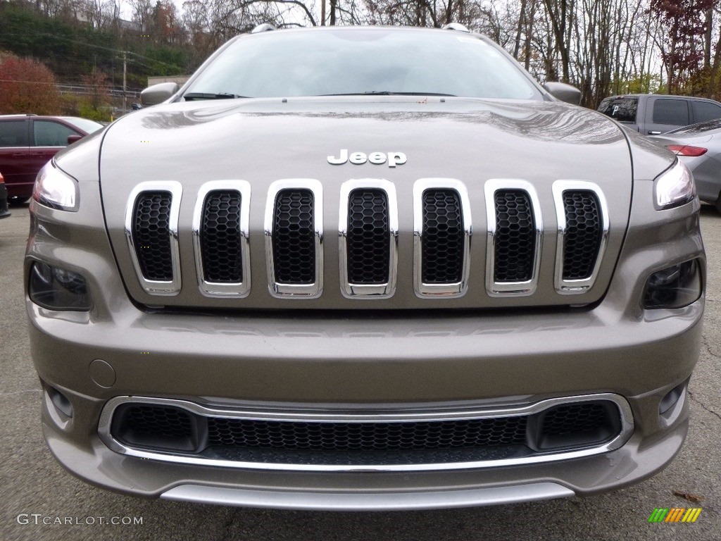 Light Brownstone Pearl 2017 Jeep Cherokee Overland 4x4 Exterior Photo #117258535