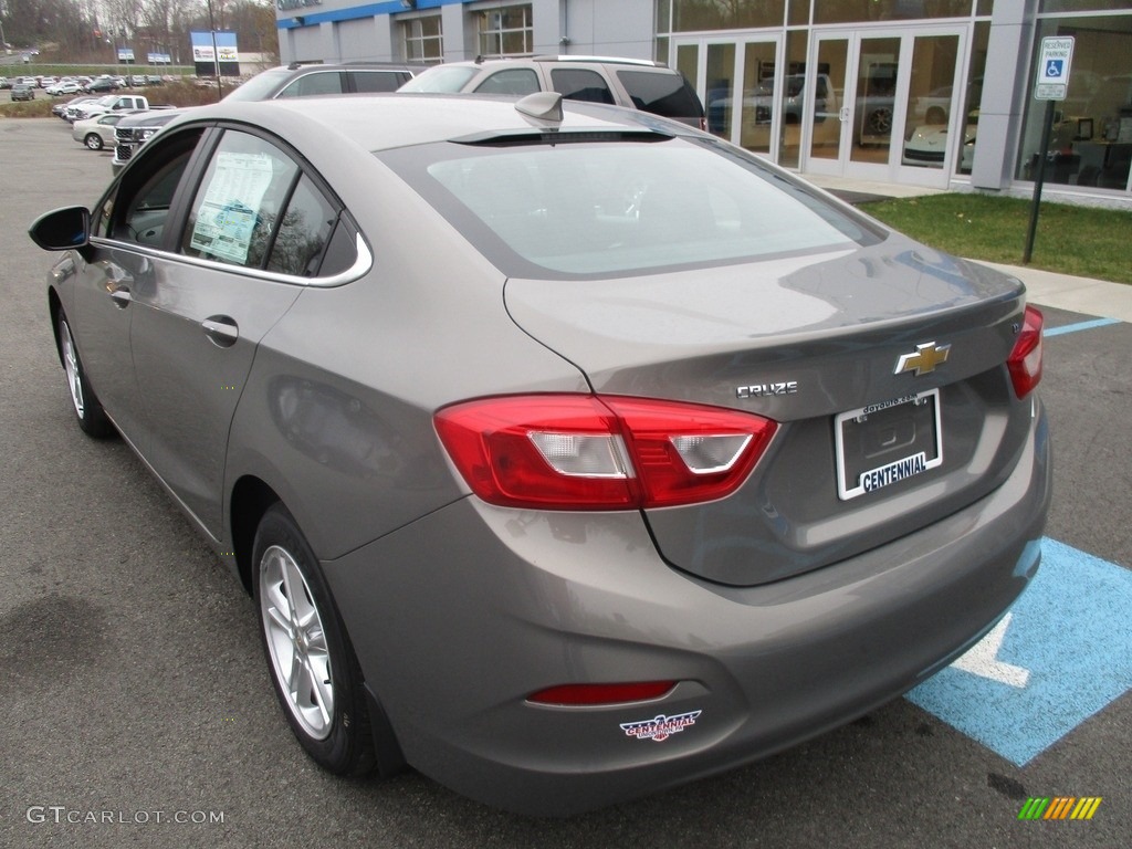 2017 Cruze LT - Pepperdust Metallic / Jet Black photo #4