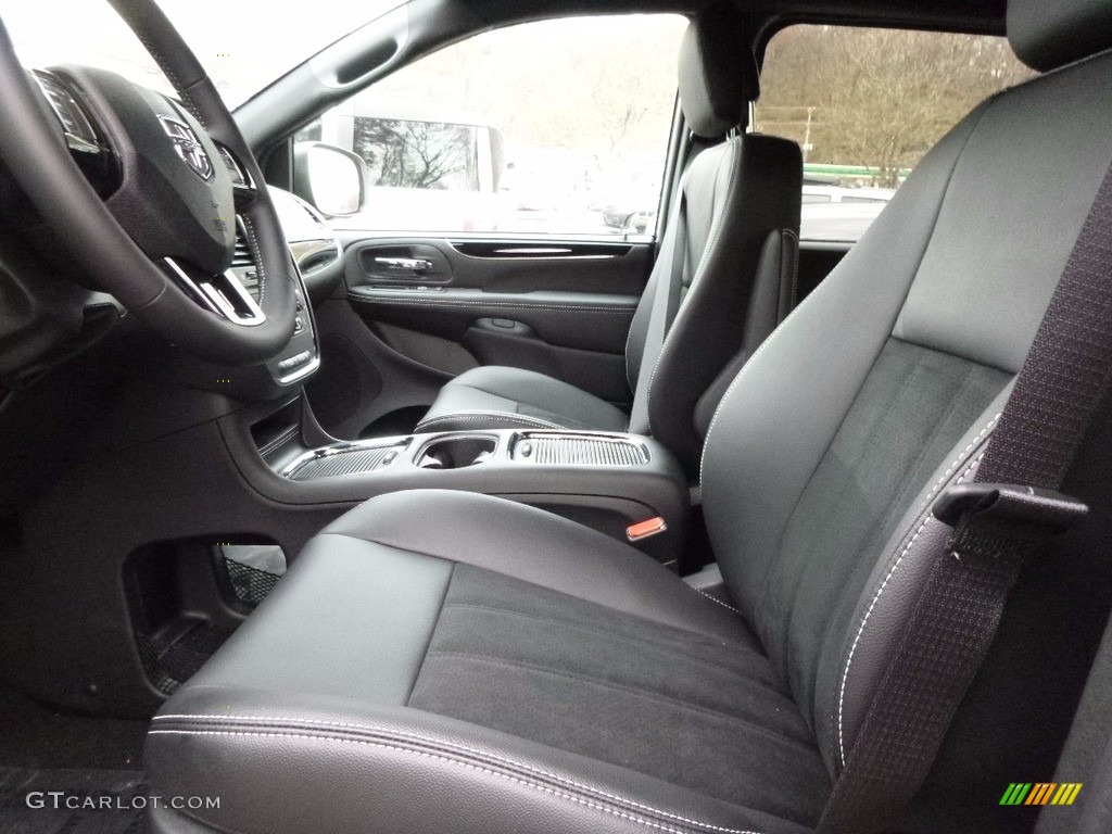 2017 Dodge Grand Caravan SXT Front Seat Photos