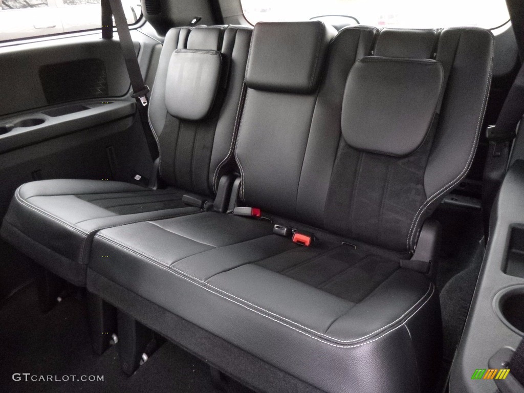 2017 Dodge Grand Caravan SXT Rear Seat Photos