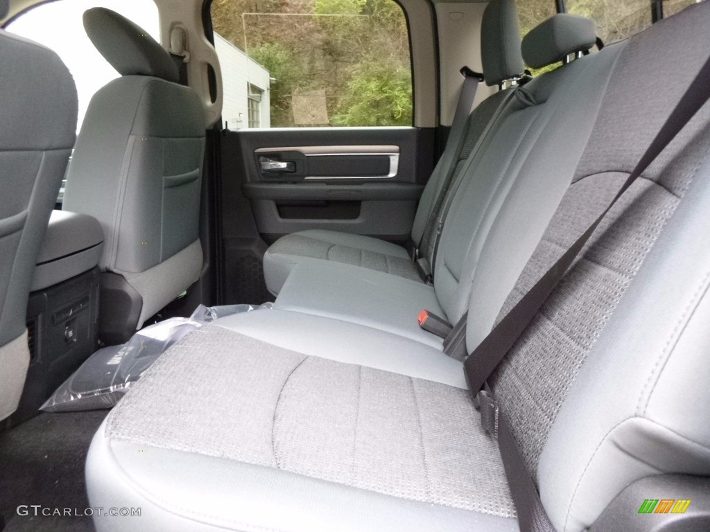 2017 Ram 2500 Big Horn Crew Cab 4x4 Rear Seat Photo #117262201