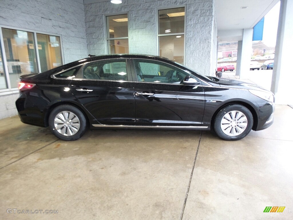 Phantom Black 2017 Hyundai Sonata SE Hybrid Exterior Photo #117273187