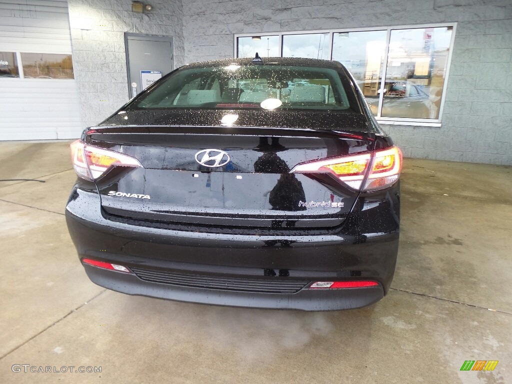 2017 Sonata SE Hybrid - Phantom Black / Gray photo #7