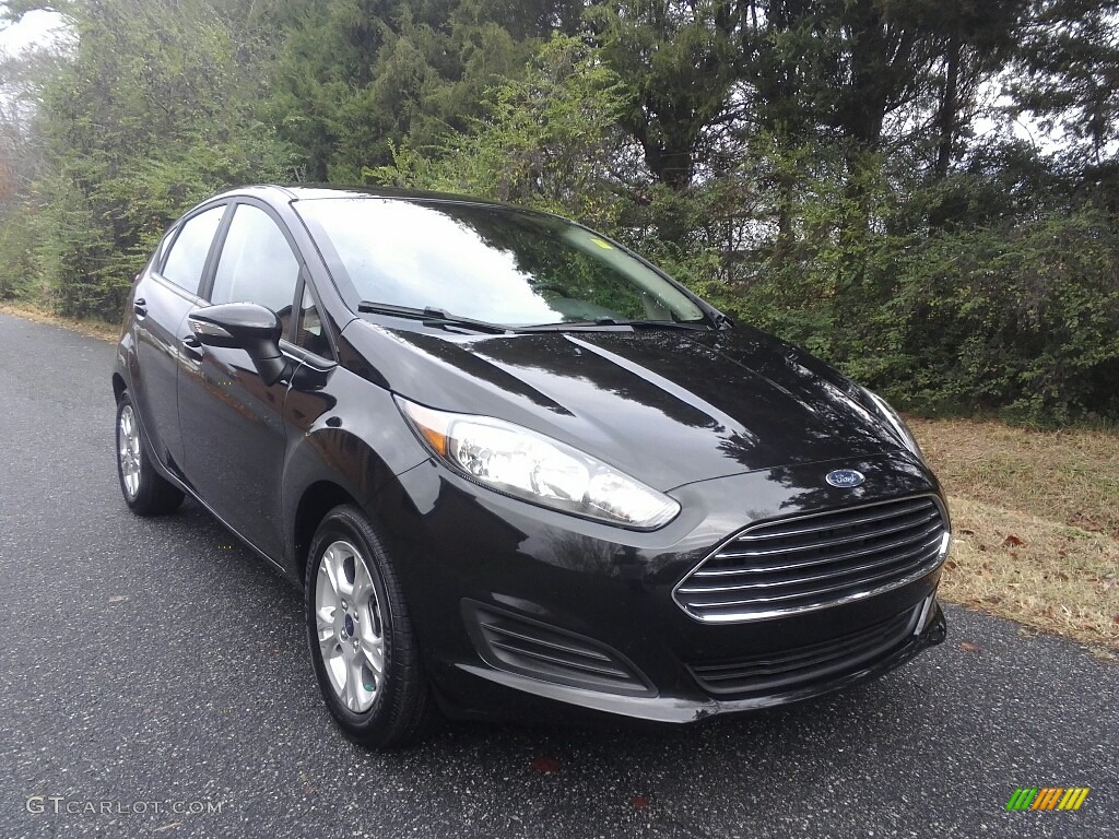 2015 Fiesta SE Hatchback - Tuxedo Black Metallic / Charcoal Black photo #4