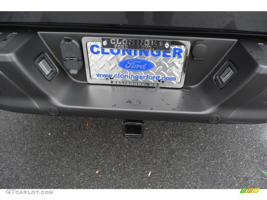 2017 F150 XLT SuperCrew 4x4 - Magnetic / Black photo #5