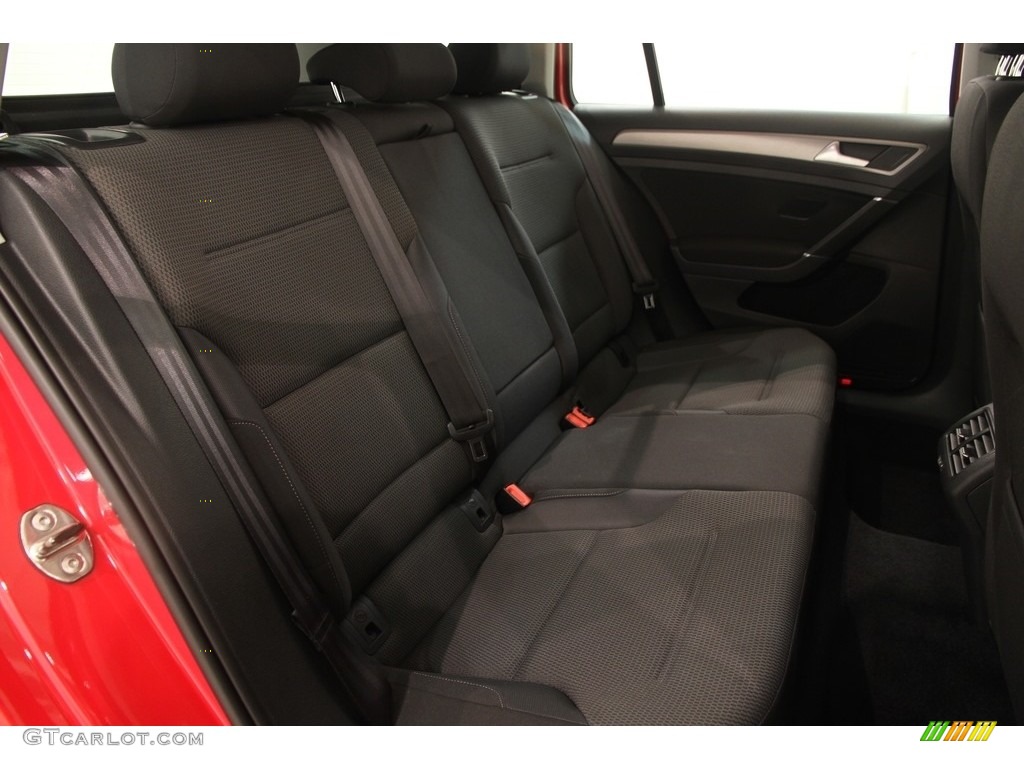Black Interior 2016 Volkswagen Golf SportWagen 1.8T S Photo #117273901
