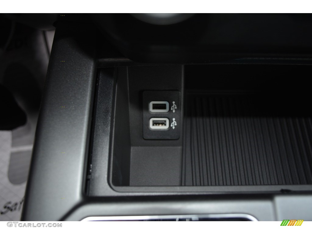 2017 F150 XLT SuperCrew 4x4 - Magnetic / Black photo #17