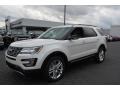2017 White Platinum Ford Explorer XLT 4WD  photo #3