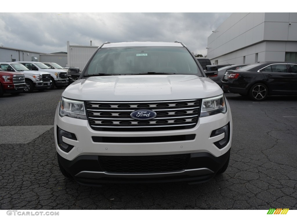 2017 Explorer XLT 4WD - White Platinum / Medium Light Camel photo #4
