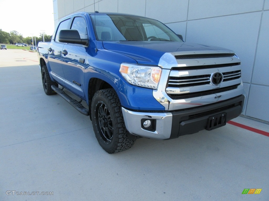 2017 Tundra SR5 TSS Off-Road CrewMax - Blazing Blue Pearl / Graphite photo #2