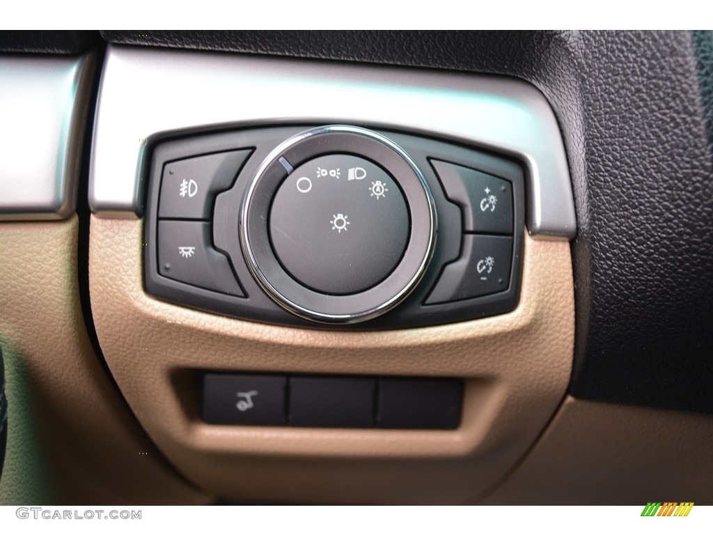 2017 Explorer XLT 4WD - White Platinum / Medium Light Camel photo #19