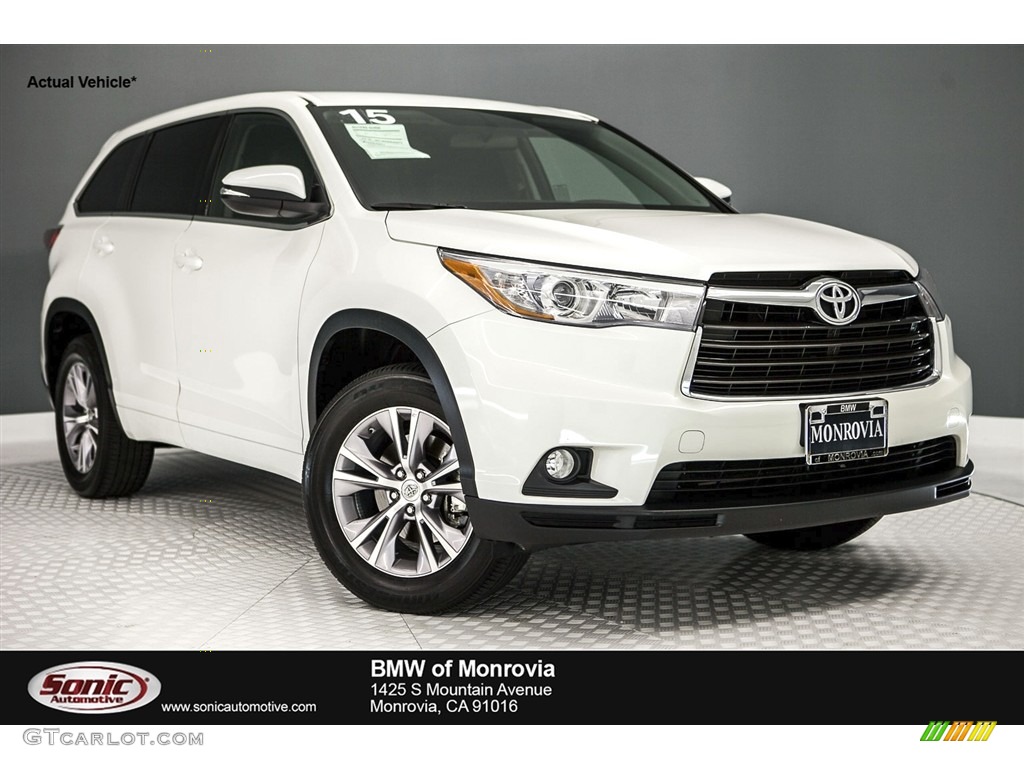 2015 Highlander LE - Blizzard Pearl White / Black photo #1