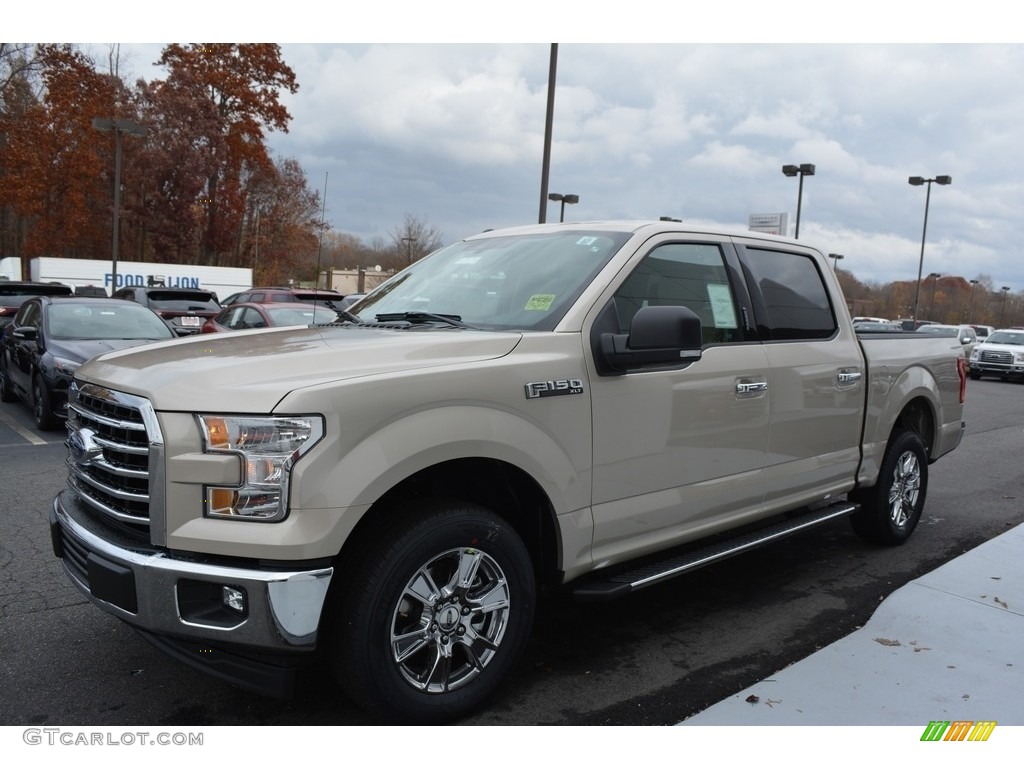 2017 Explorer FWD - Ingot Silver / Medium Light Camel photo #3