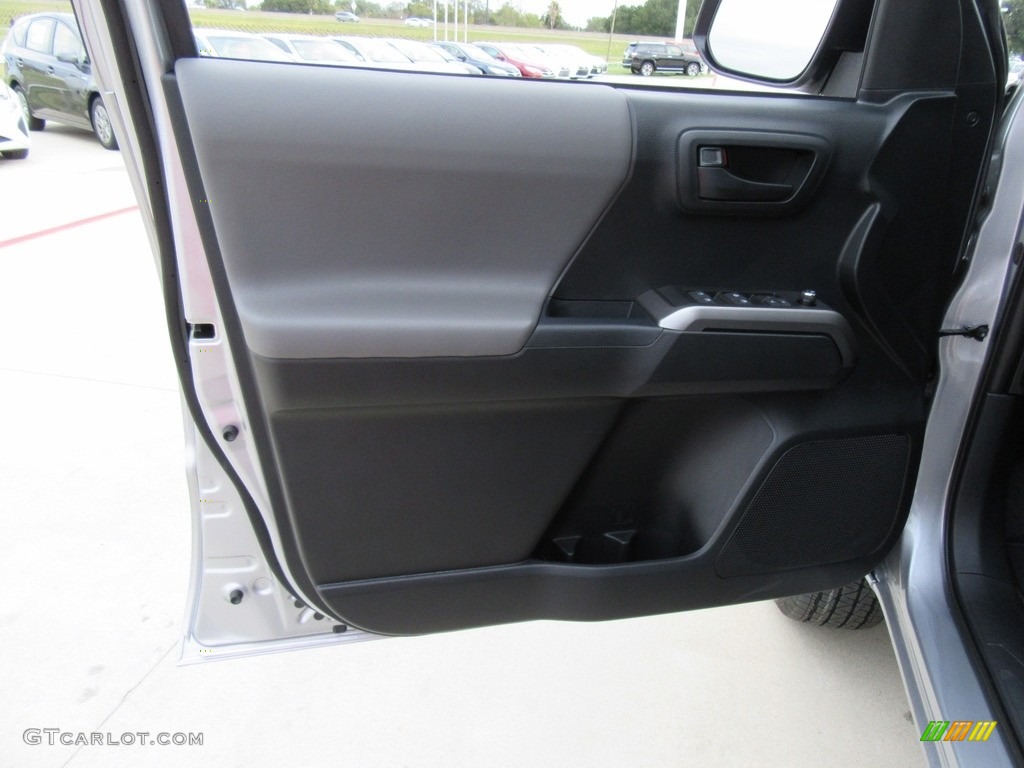 2017 Toyota Tacoma SR5 Double Cab Cement Gray Door Panel Photo #117277804