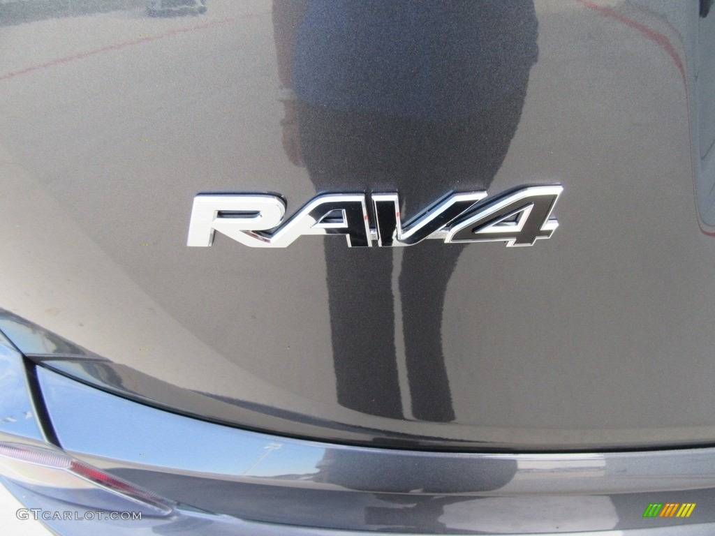 2017 Toyota RAV4 XLE Marks and Logos Photo #117278472