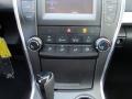 Super White - Camry SE Photo No. 27