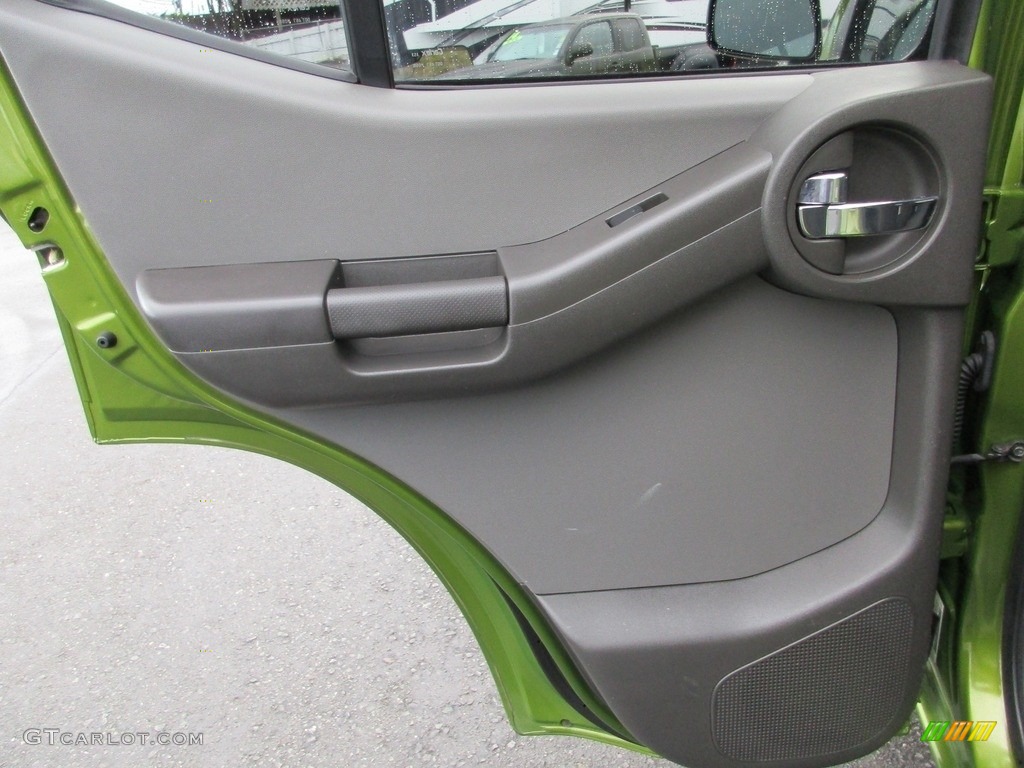 2012 Xterra X - Metallic Green / Gray photo #23