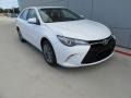Super White - Camry SE Photo No. 2