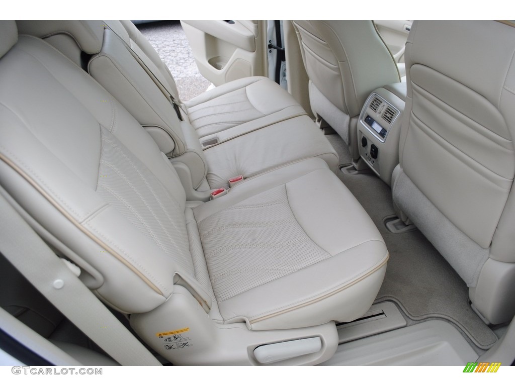2013 JX 35 AWD - Moonlight White / Wheat photo #27
