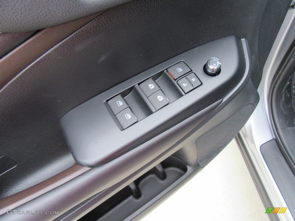 2016 Toyota Highlander LE Plus Door Panel Photos